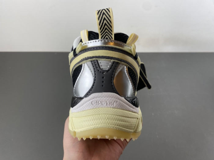 OFF-WHITE BE RIGHT BACK