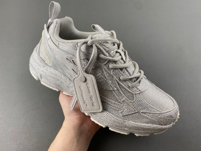 OFF-WHITE BE RIGHT BACK (crystal)