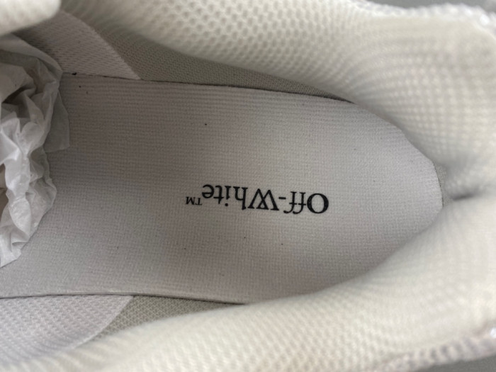 OFF-WHITE BE RIGHT BACK (crystal)