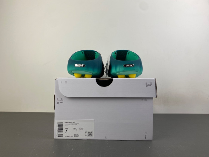 Nike Mind 001 Slide