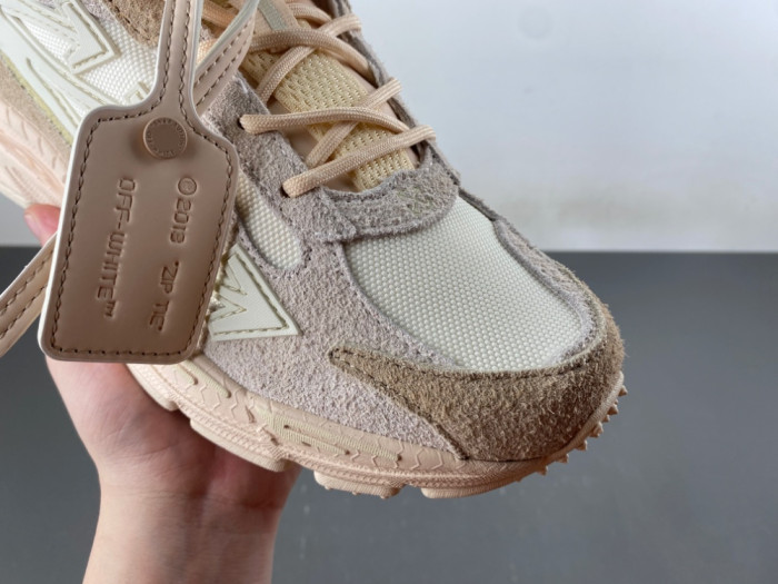 OFF-WHITE BE RIGHT BACK