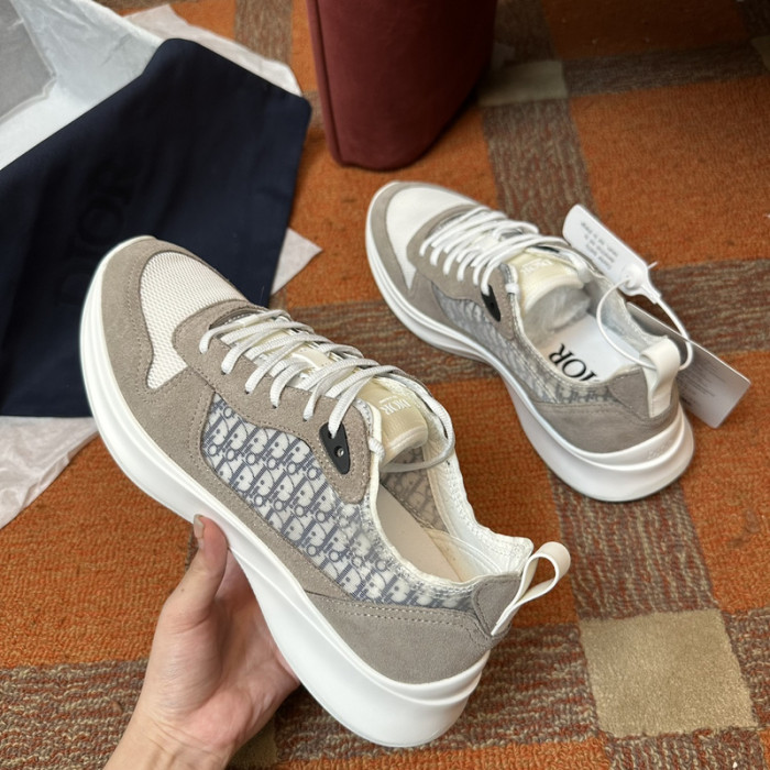 D1OR B25 RUNNER SNEAKER