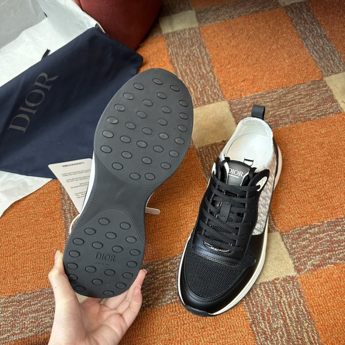 D1OR B25 RUNNER SNEAKER