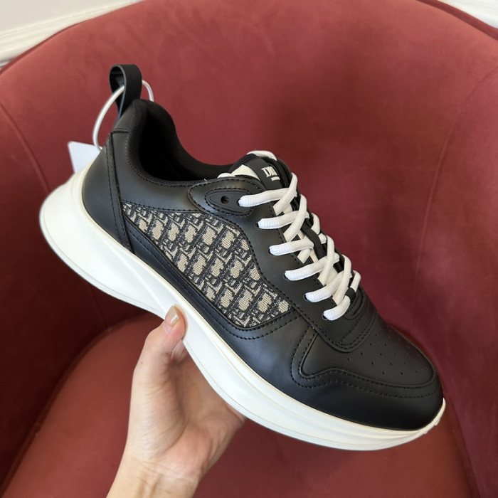 D1OR B25 RUNNER SNEAKER