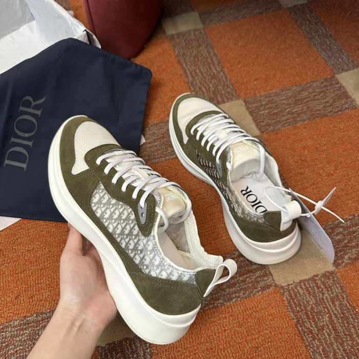 D1OR B25 RUNNER SNEAKER