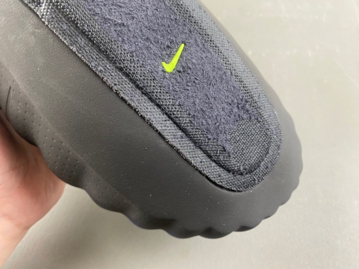Nike Mind 001 Slide