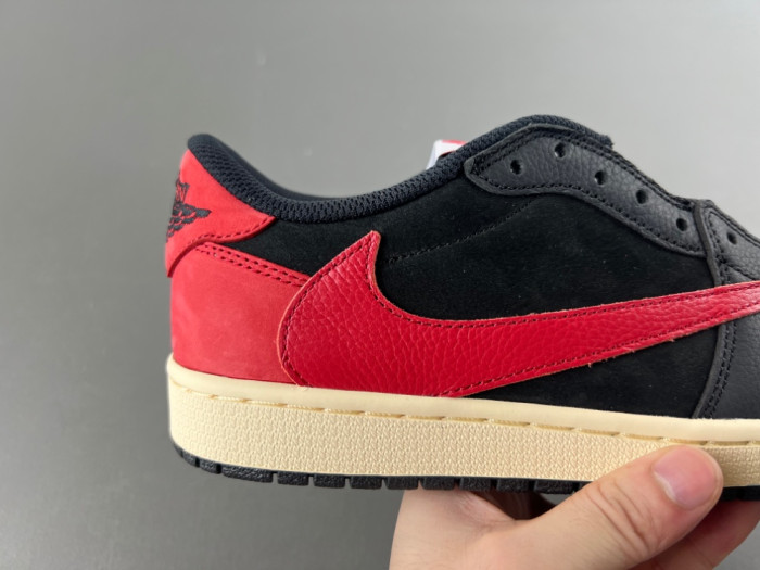 Travis Scott x Air Jordan 1 Low OG DM7866-061