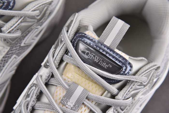 OFF-WHITE BE RIGHT BACK