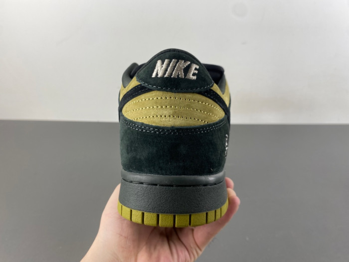 2025 Svp*me x nike dunk low sb camper green hq8487-300