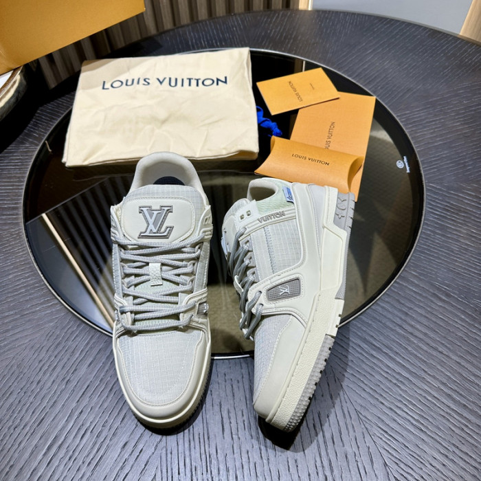 LOU1VTON SNEAKER