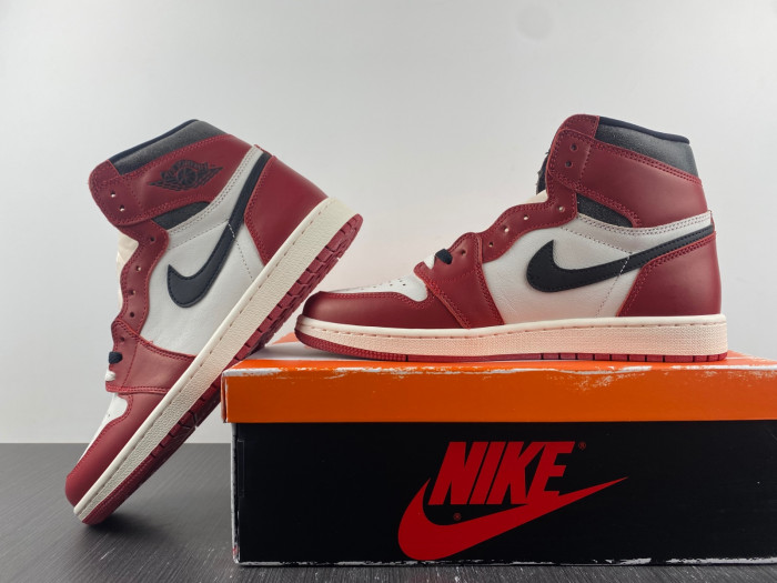 air jordan 1 retro high og chicago lost and found dz5485-612
