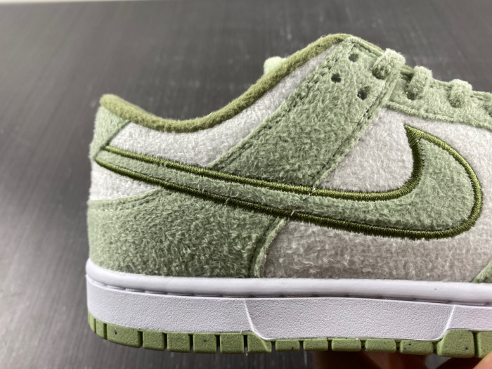 nike dunk low fleece green dq7579-300