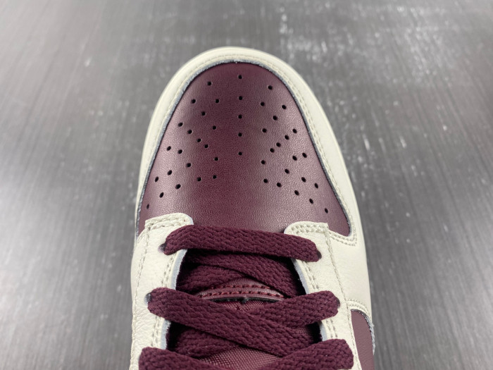 nike dunk low "valentine