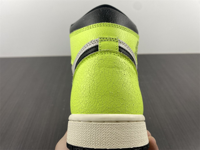 air jordan 1 high og "volt" 555088-702