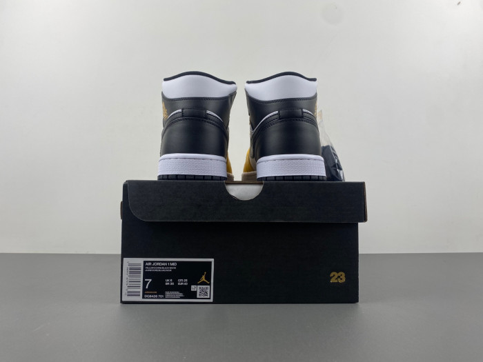air jordan 1 mid "yellow ochre/black" dq8426-701