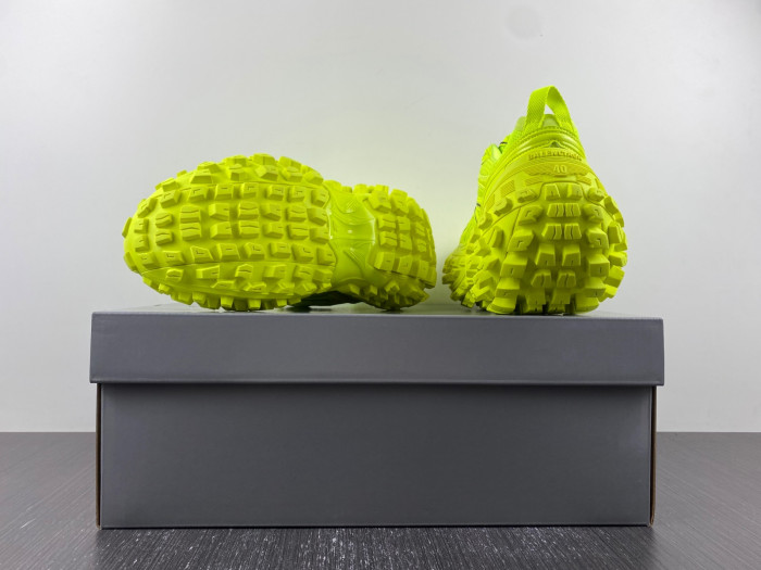 BLC* DEFENDER SNEAKER