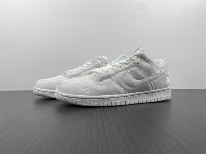 dover street market nike dunk low dh2686-100