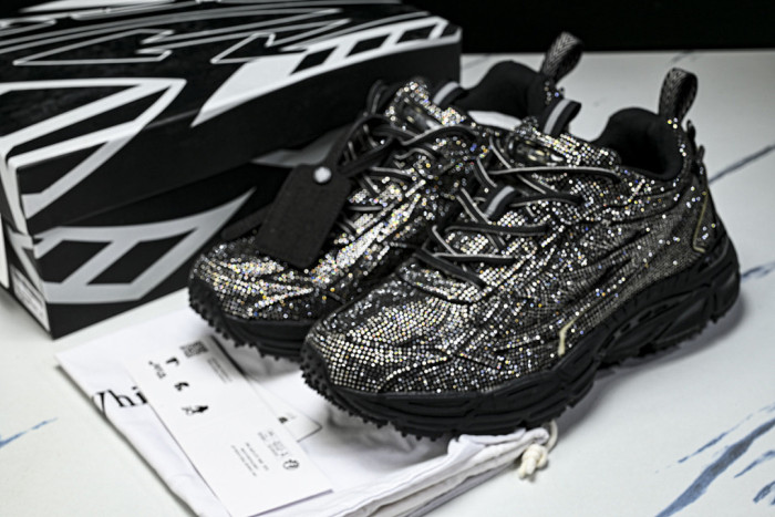 OFF-WHITE BE RIGHT BACK (crystal)