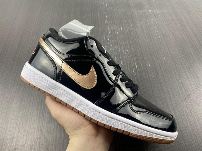 air jordan 1 retro low black gold patent 554723-032