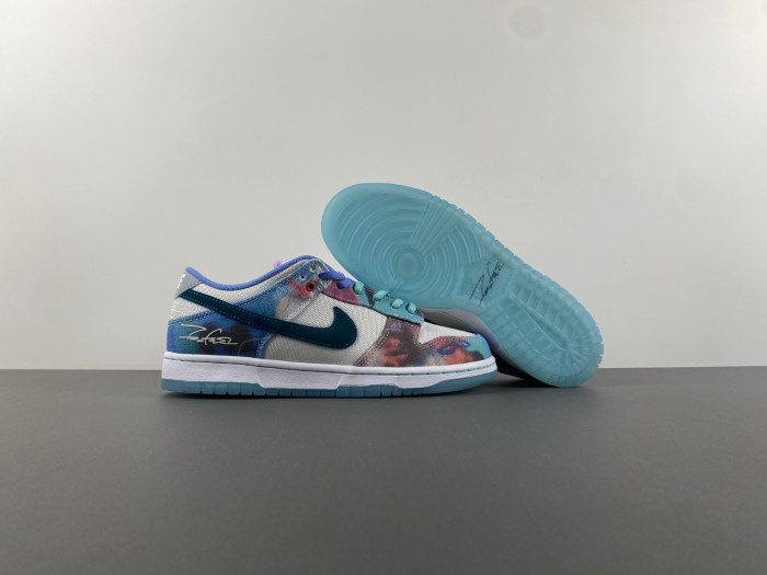 futura laboratories x nike sb dunk low fl hf6061-400