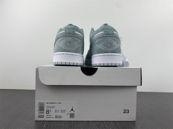 air jordan 1 low "new emerald" dn3705-301