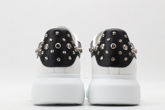 Mcqv*en oversized sneaker