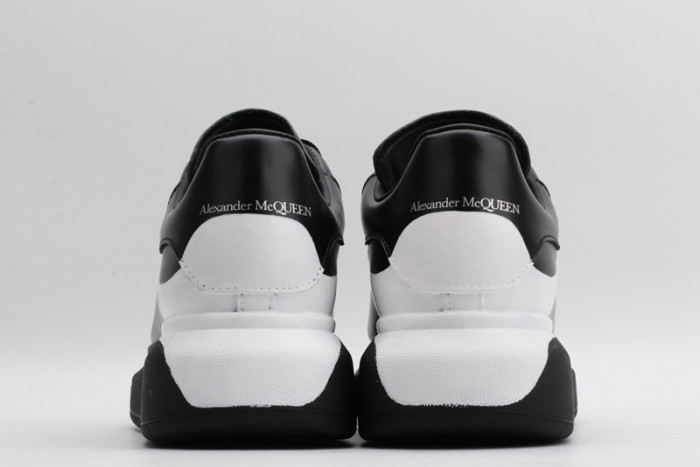 Mcqv*en oversized sneaker