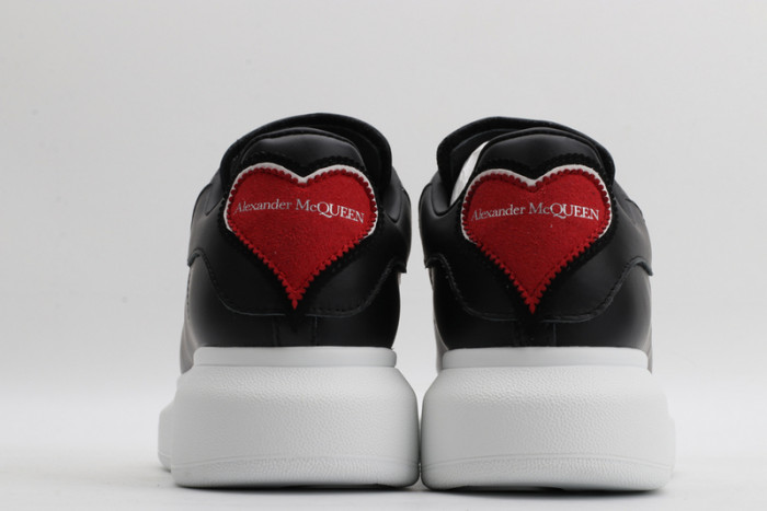 Mcqv*en oversized sneaker