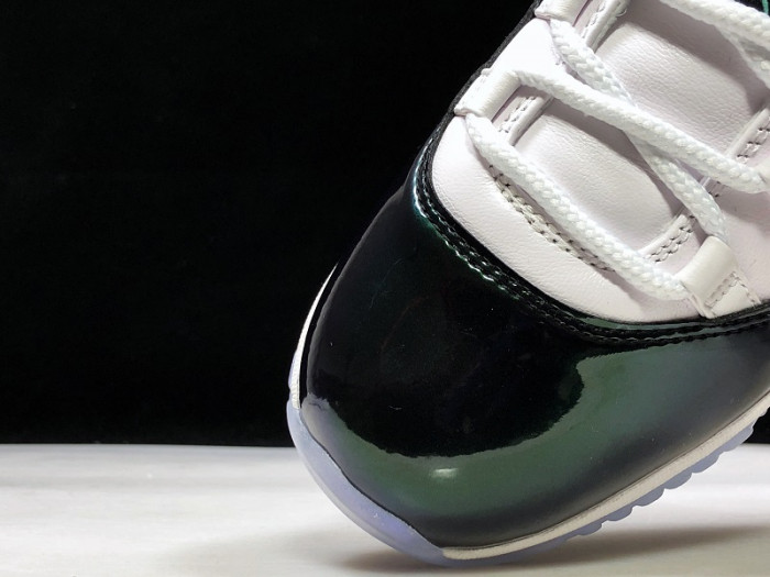 air jordan 11 retro low "emerald, easter" 528895-145