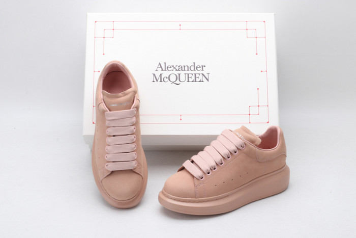 Mcqv*en oversized sneaker