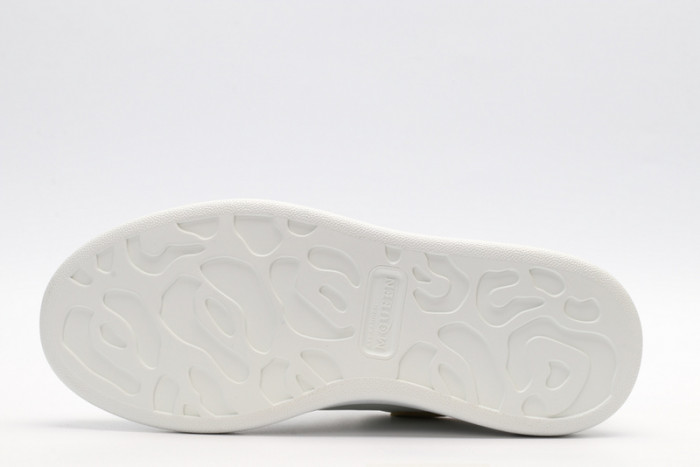 Mcqv*en oversized sneaker