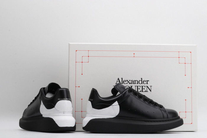Mcqv*en oversized sneaker