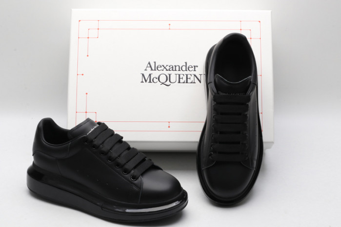 Mcqv*en oversized sneaker
