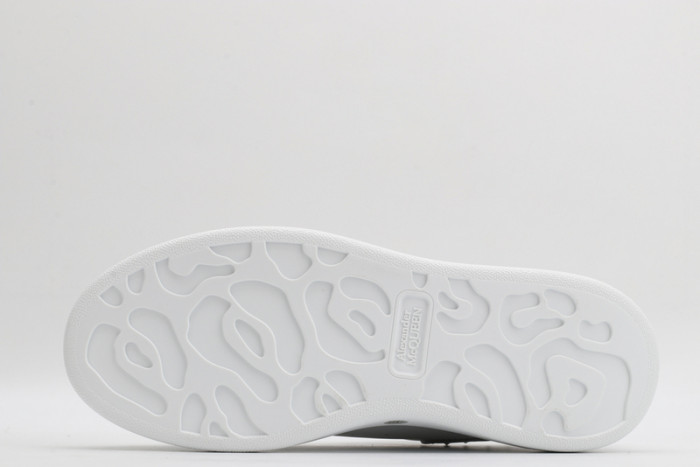 Mcqv*en oversized sneaker