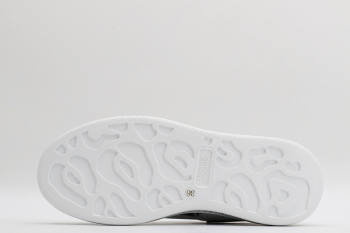 Mcqv*en oversized sneaker