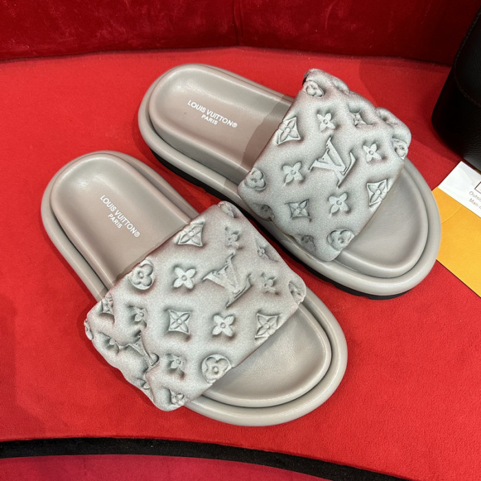 LOU1_TON POOL PILLOW COMFORT MULE (EU35-EU40)