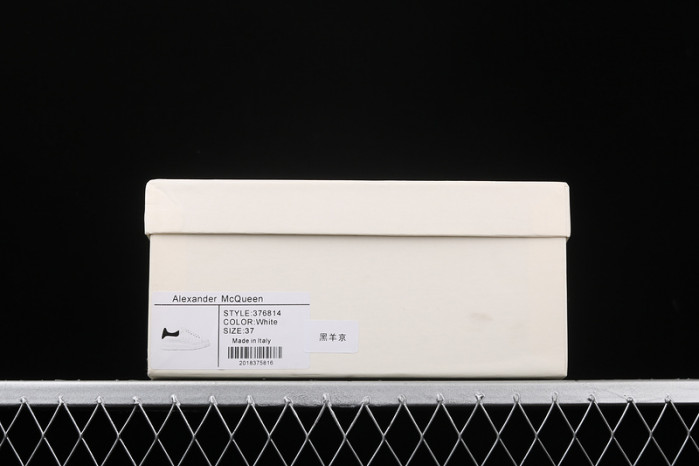 Mcqv*en oversized sneaker