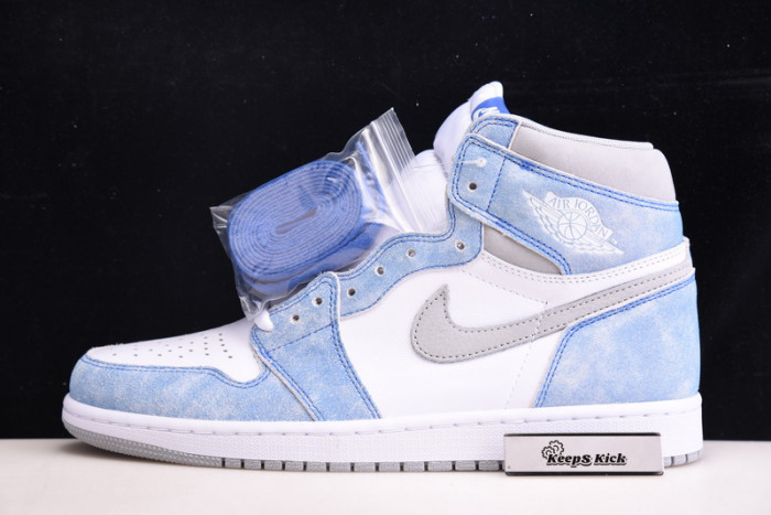 air jordan 1 retro high og hyper royal 555088-402