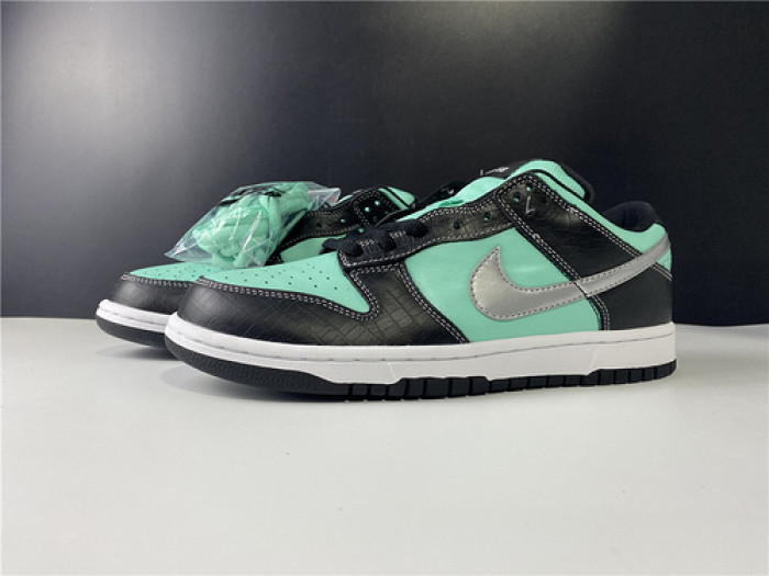 nike dunk sb low di*m*nd S*pply co. "t*f*ny" - 304292 402